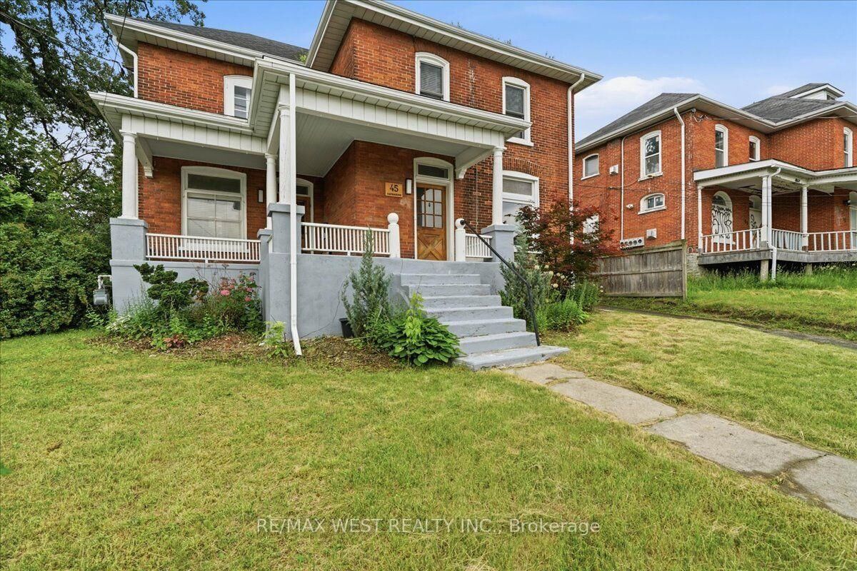 Property Photo:  45 Catharine Street  ON K8P 1L6 