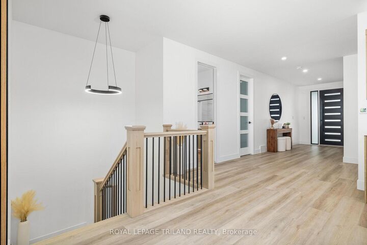Property Photo:  62 Avery Place  ON N0K 1M0 