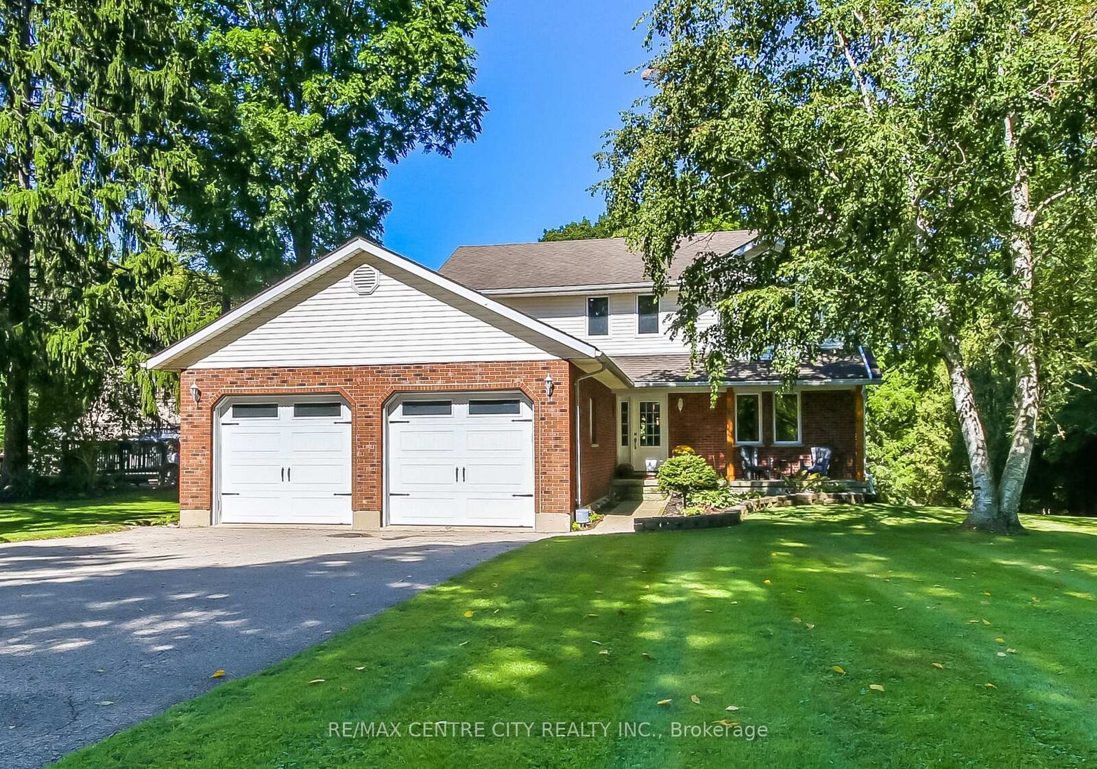 Property Photo:  37450 Lake Line  ON N5L 1J1 