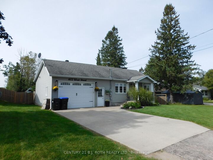 Property Photo:  402 West Street  ON L0K 2A0 
