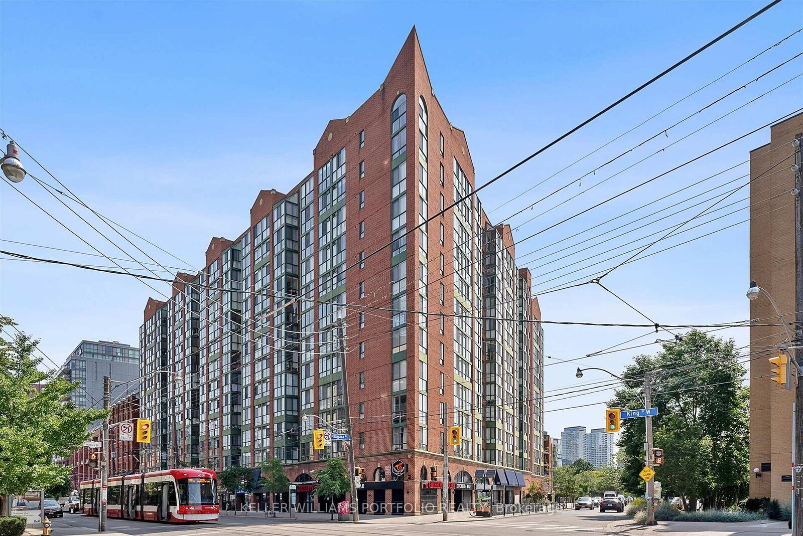 Property Photo:  801 King Street W 1111  ON M5V 3C9 