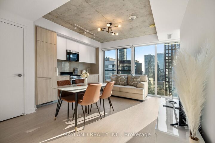 Property Photo:  65 Mutual Street 2505  ON M5B 2A9 