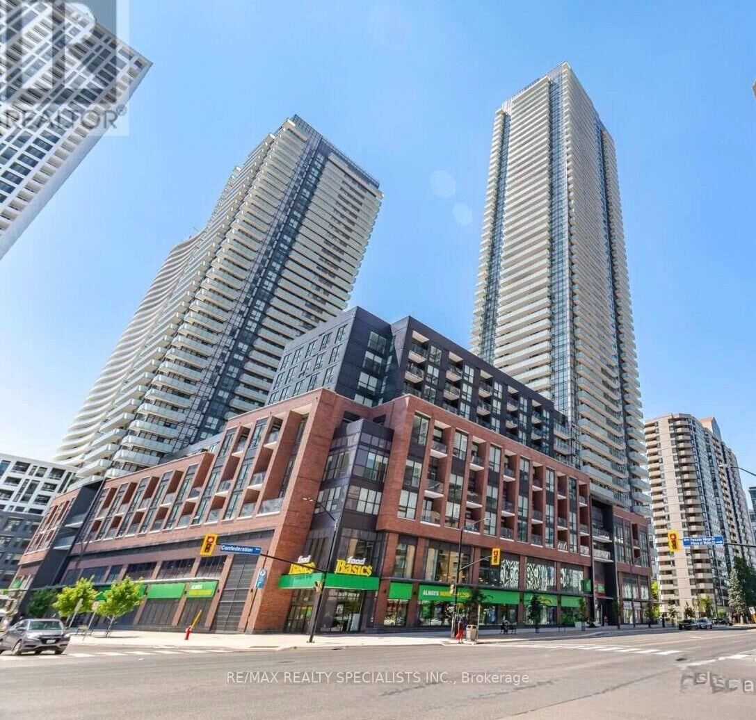 Property Photo: 430 Square One Drive 3610 ON L5B 0L6