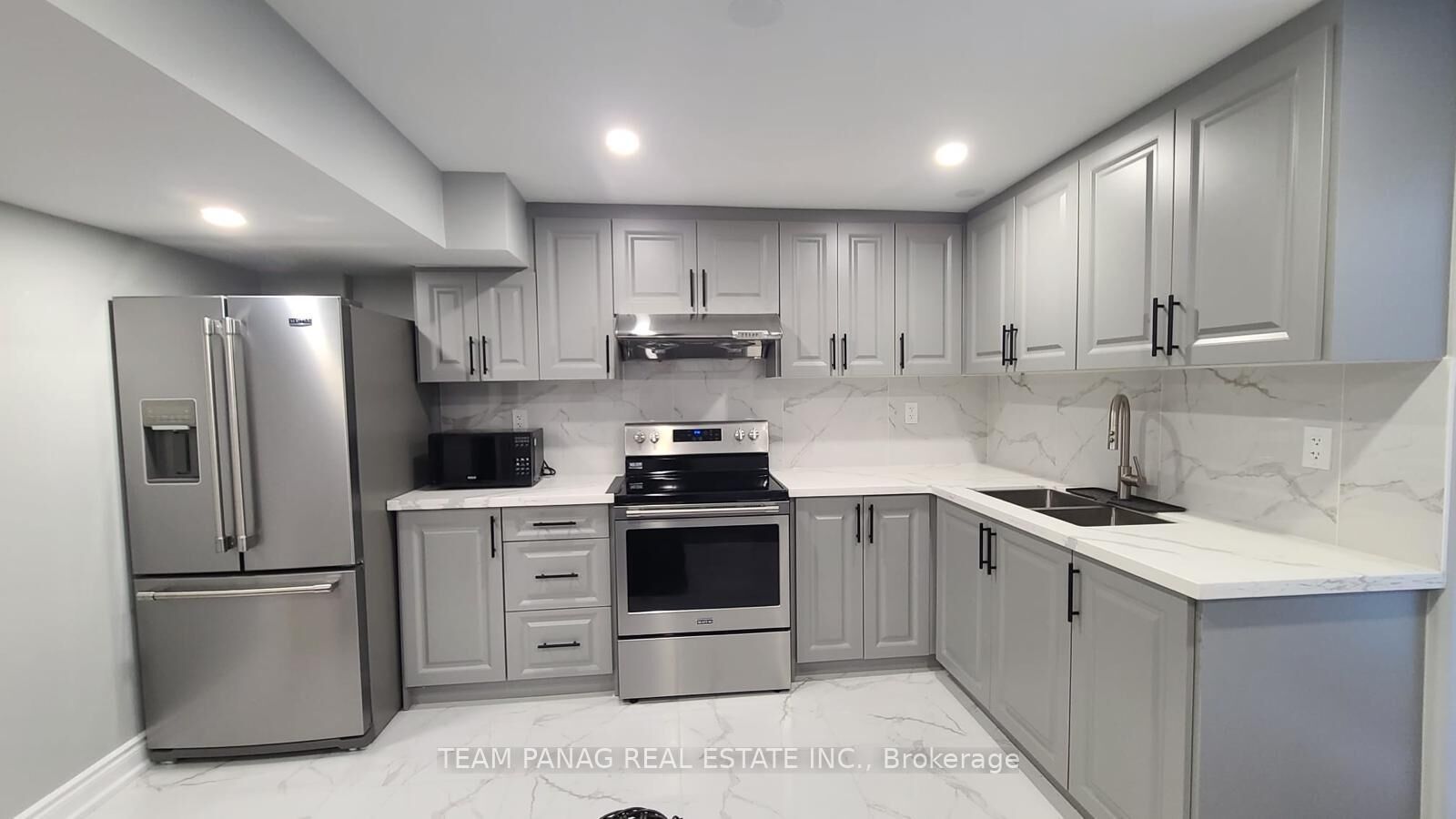 Property Photo:  162 Luella Crescent (Lower)  ON L7A 3H8 