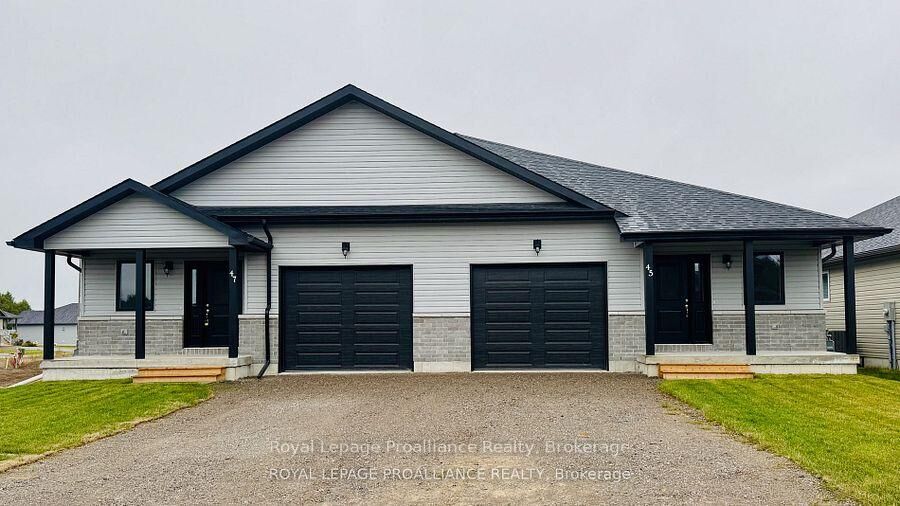 Property Photo:  52 Mackenzie John Crescent  ON K0K 1H0 