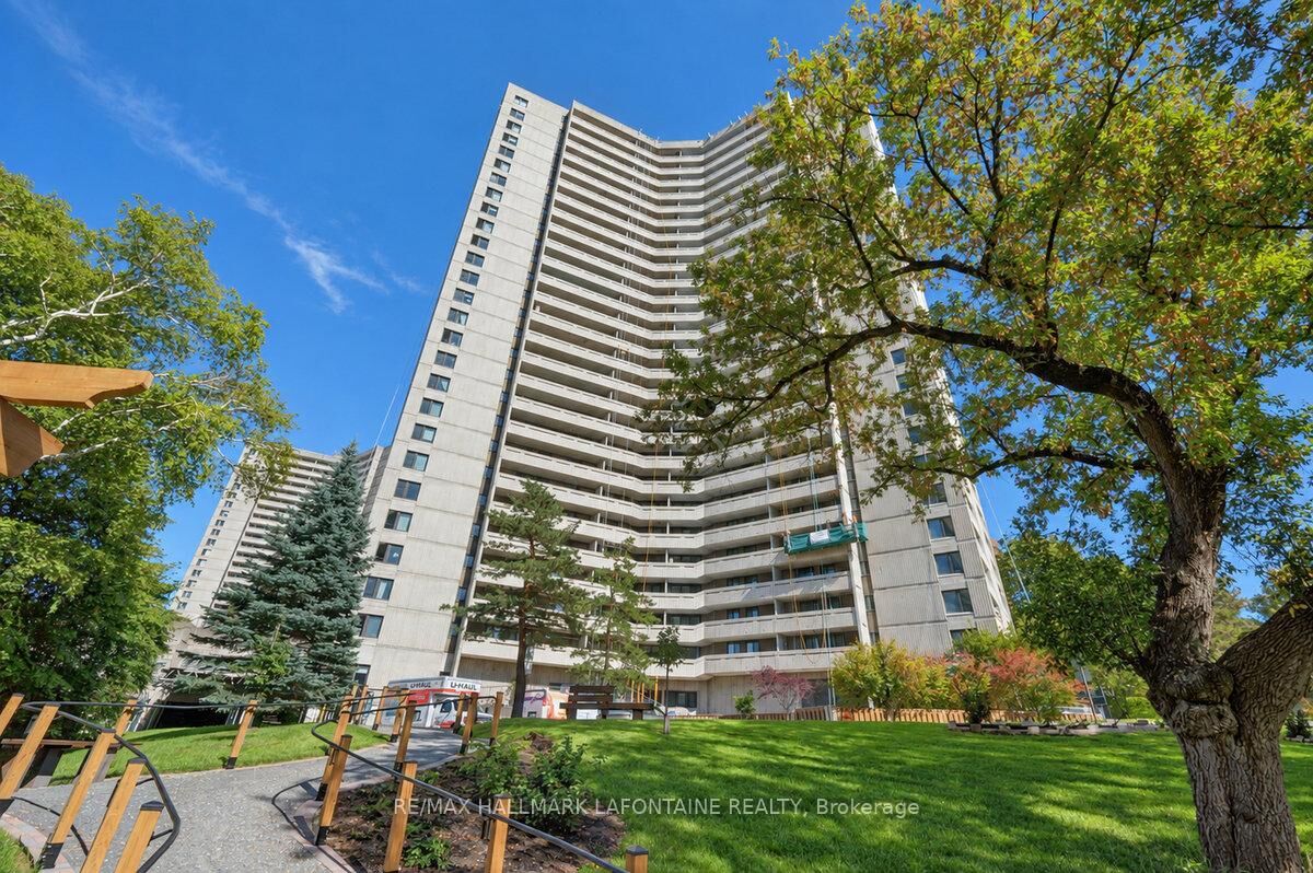 Property Photo:  1171 Ambleside Drive 2205  ON K2B 8E1 