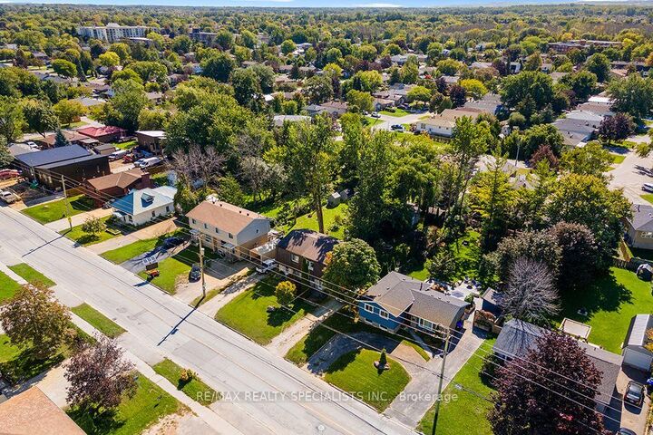 Property Photo:  500 Sixth Street  ON L9Y 1Z9 