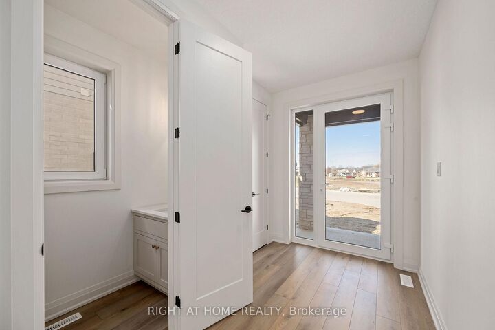 Property Photo:  43 Lucas Road  ON N5R 0M2 