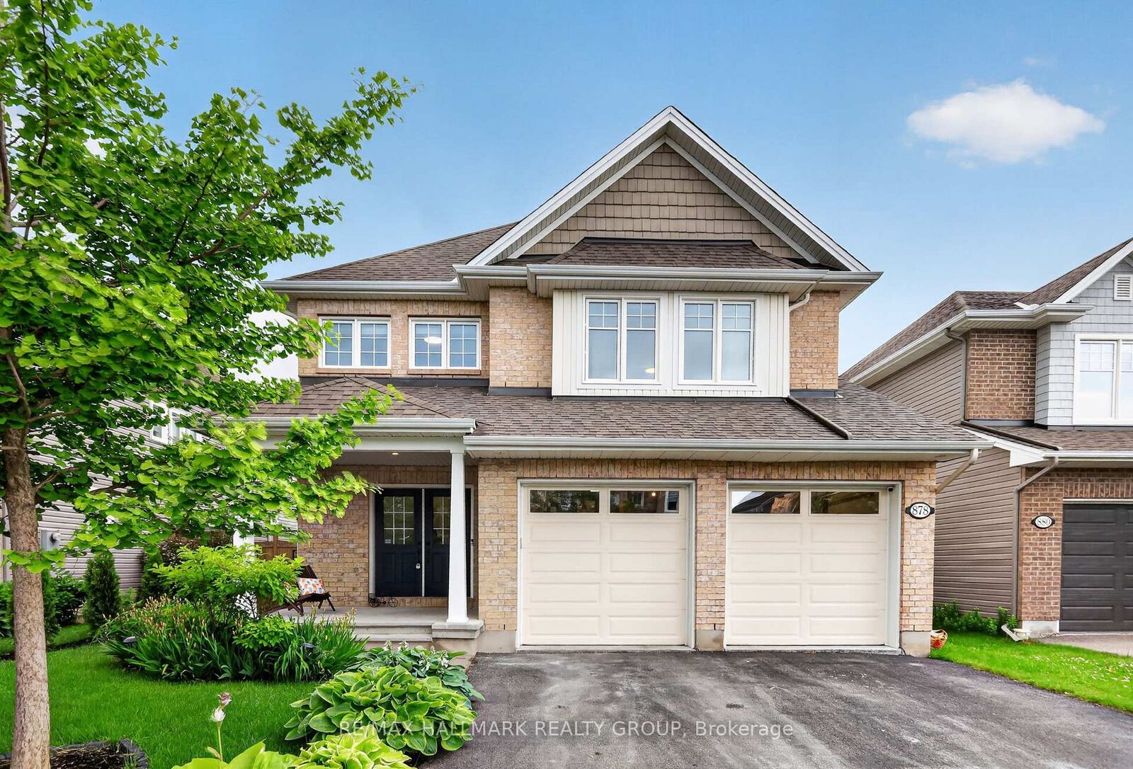 Property Photo:  878 Excursion Way  ON K2J 6E3 