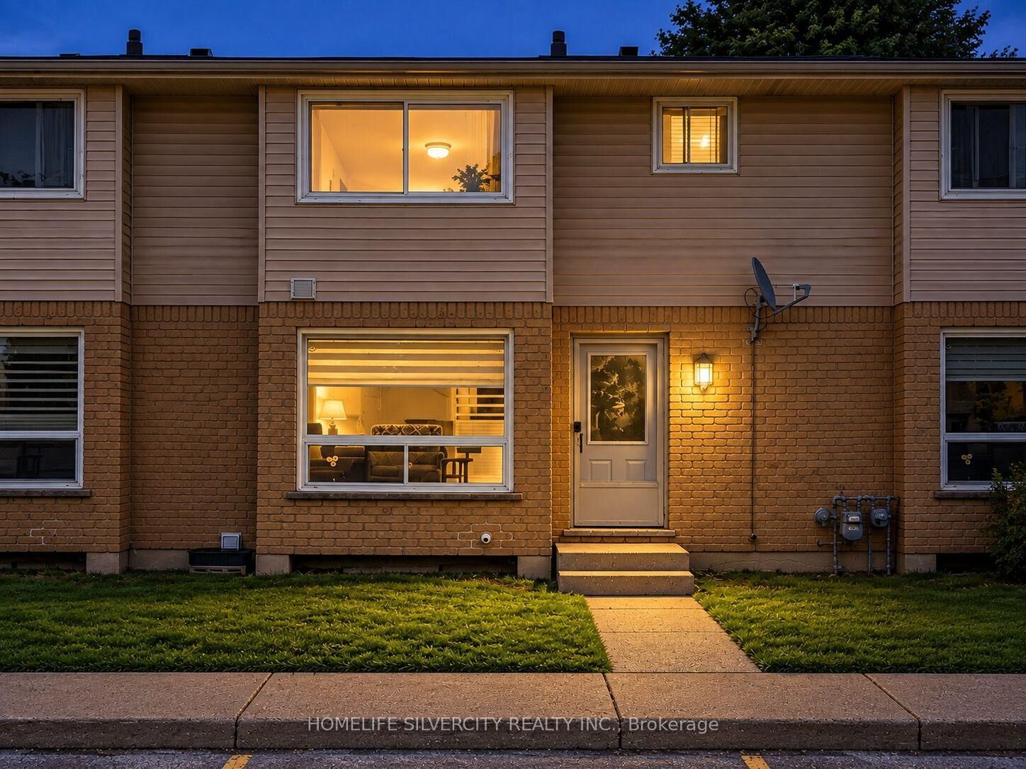 Property Photo:  550 Second Street 2  ON N5V 3S3 