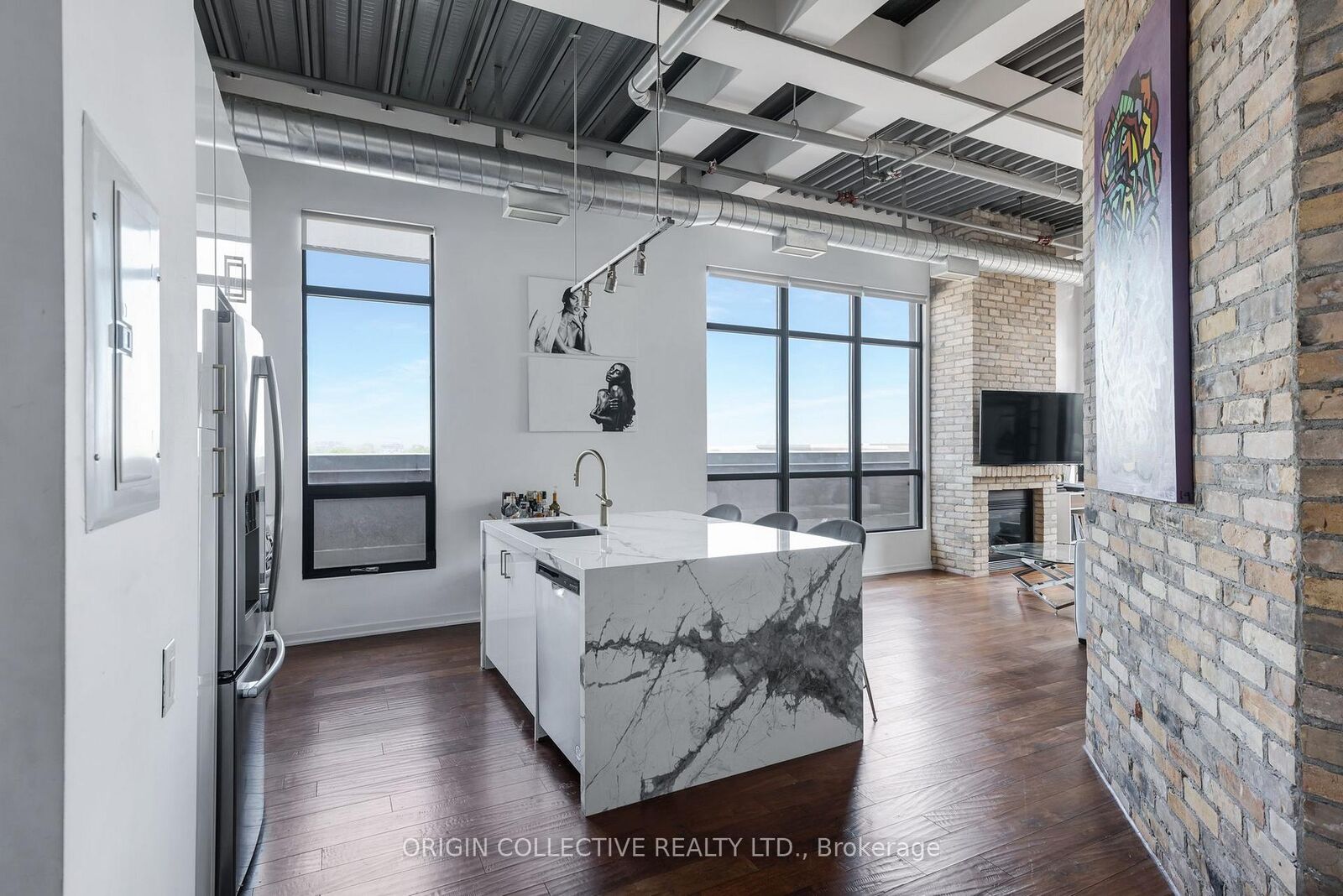 Property Photo:  736 Dundas Street E Ph2  ON M5A 2C5 