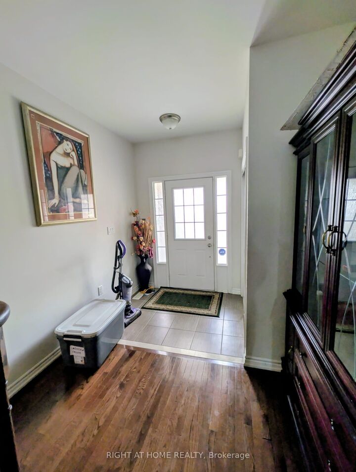 Property Photo:  166 Agava Street  ON L7A 4R9 