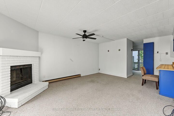 Property Photo:  1102 Horseshoe Valley Road W 215  ON L4M 4Y8 
