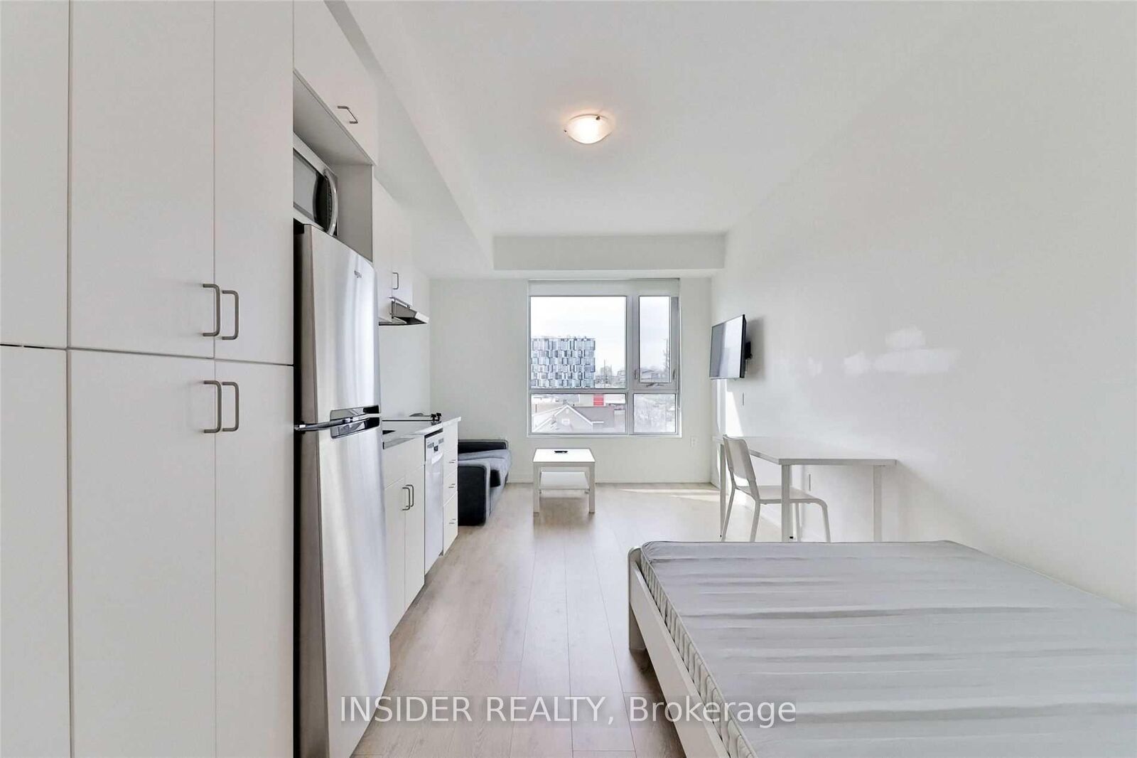 Property Photo:  1800 Simcoe Street N 311  ON L1G 0C2 