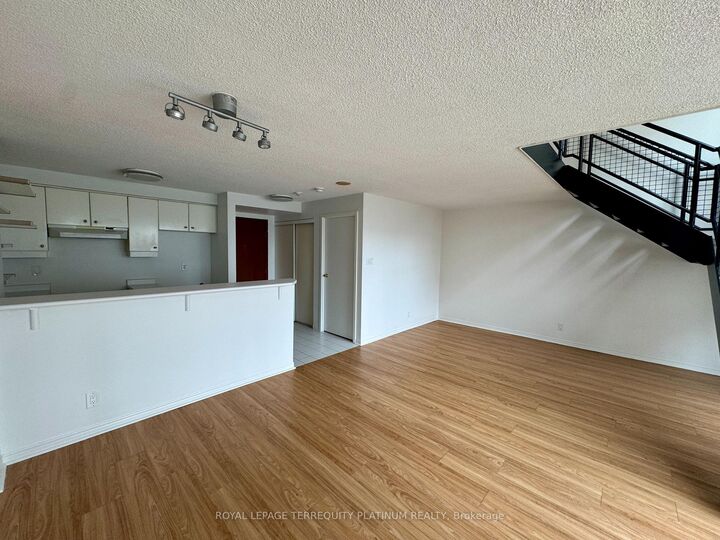 Property Photo: 10 Yonge Street 2409 ON M5E 1R4