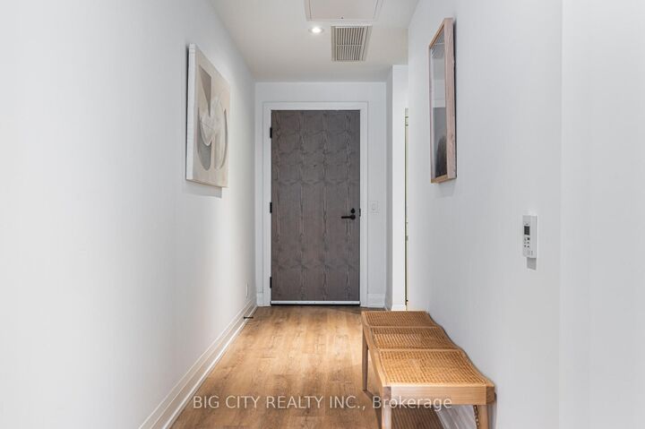 Property Photo:  36 Brentcliffe Road 315  ON M4G 0E1 