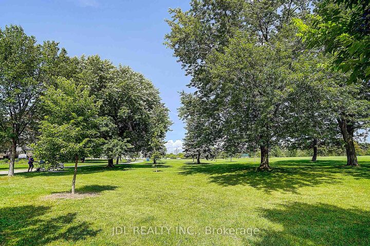 Property Photo:  2100 Bridletowne Circle 316  ON M1W 2L1 