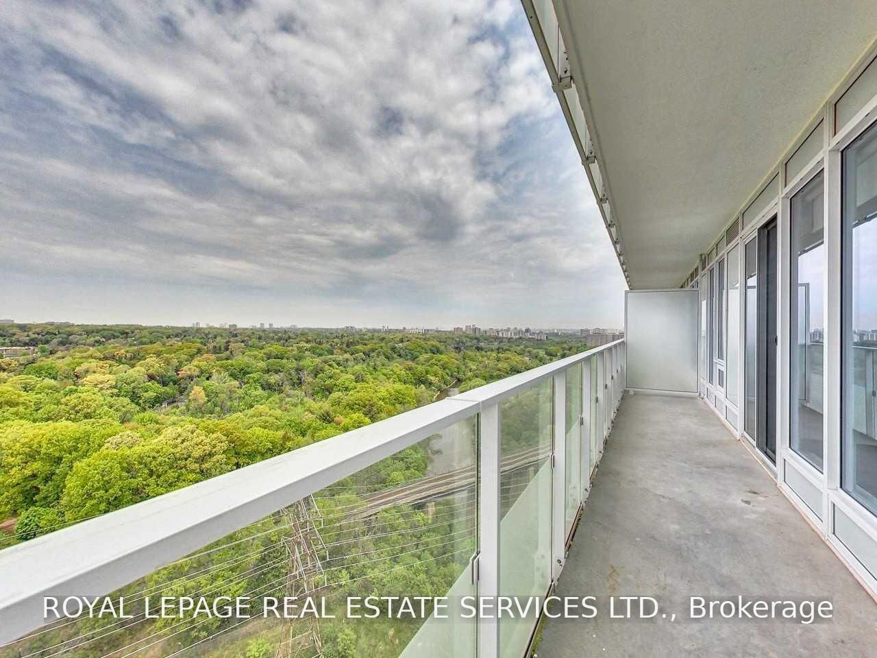 Property Photo:  20 Brin Drive 1602  ON M8X 0B2 
