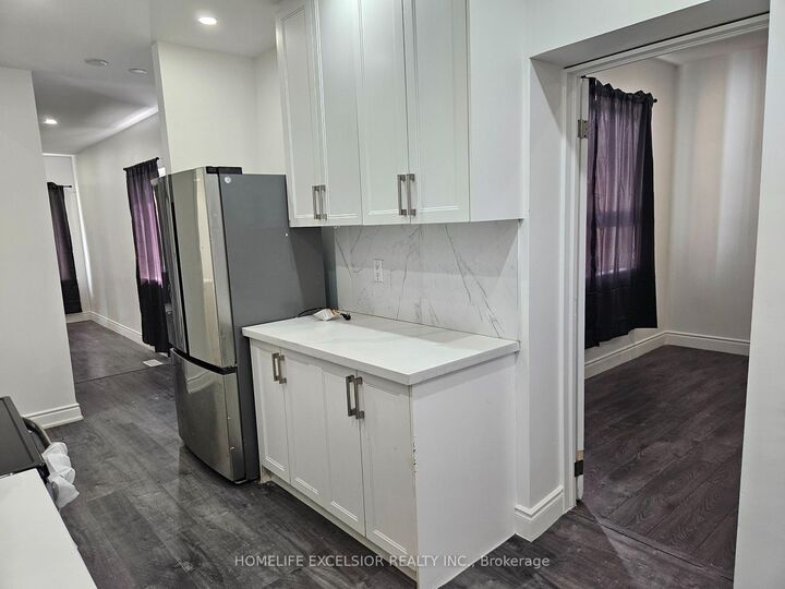 Property Photo: 82 Pandora Circle ON M1H 1V7