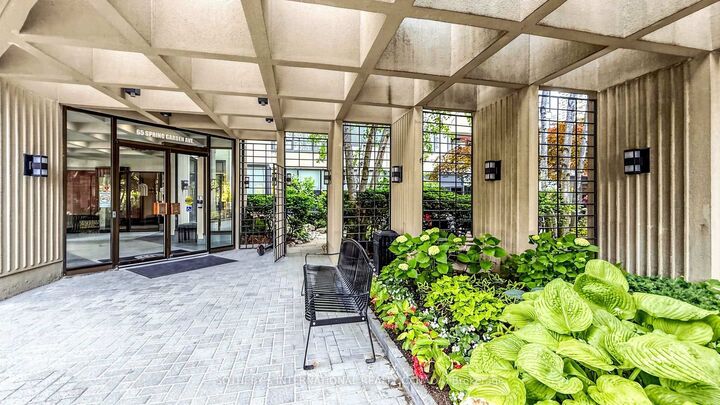 Property Photo:  65 Spring Garden Avenue 1803  ON M2N 6H9 