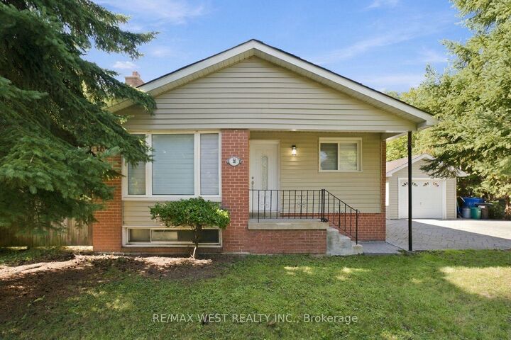 Property Photo:  56 Seaton Drive  ON L4G 2K3 