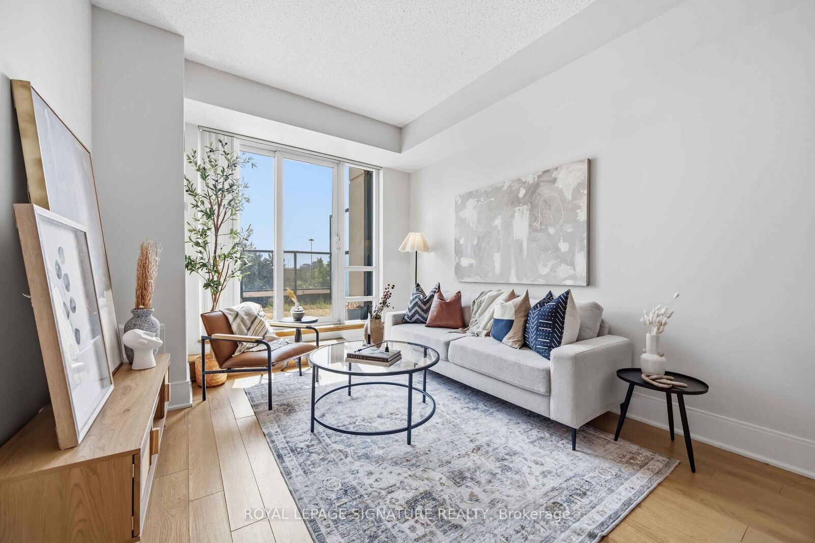 Property Photo:  181 Wynford Drive 403  ON M3C 0C6 