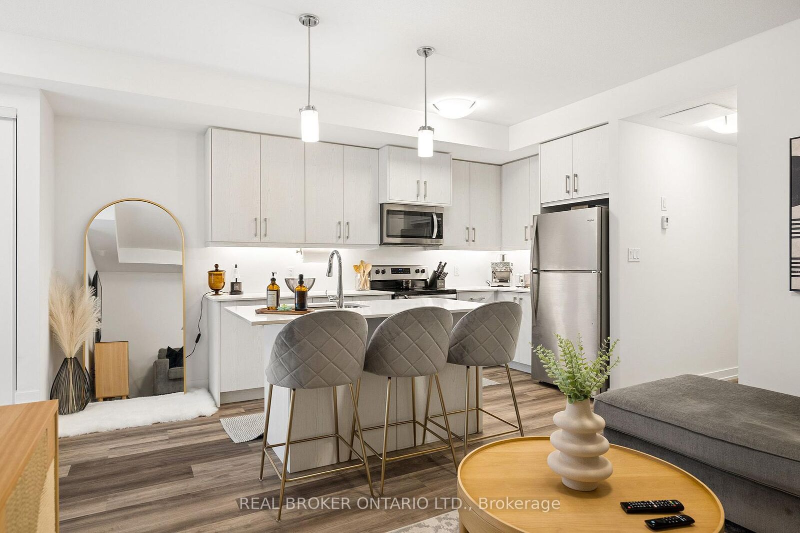 Property Photo:  10 Palace Street A1  ON N2E 0J3 
