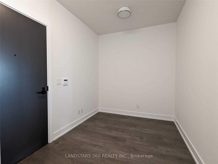 Property Photo:  25 Adra Grado Way 1006  ON M2J 0H6 