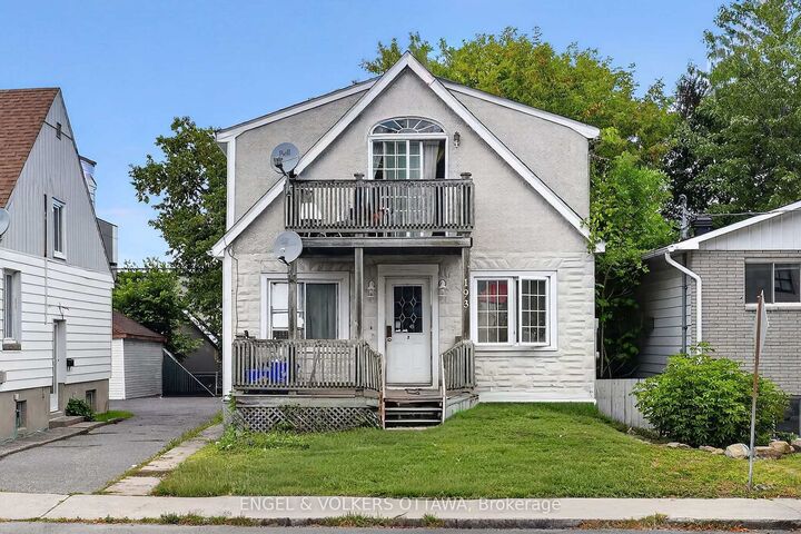 Property Photo:  193 Deschamps Avenue  ON K1L 5Z3 