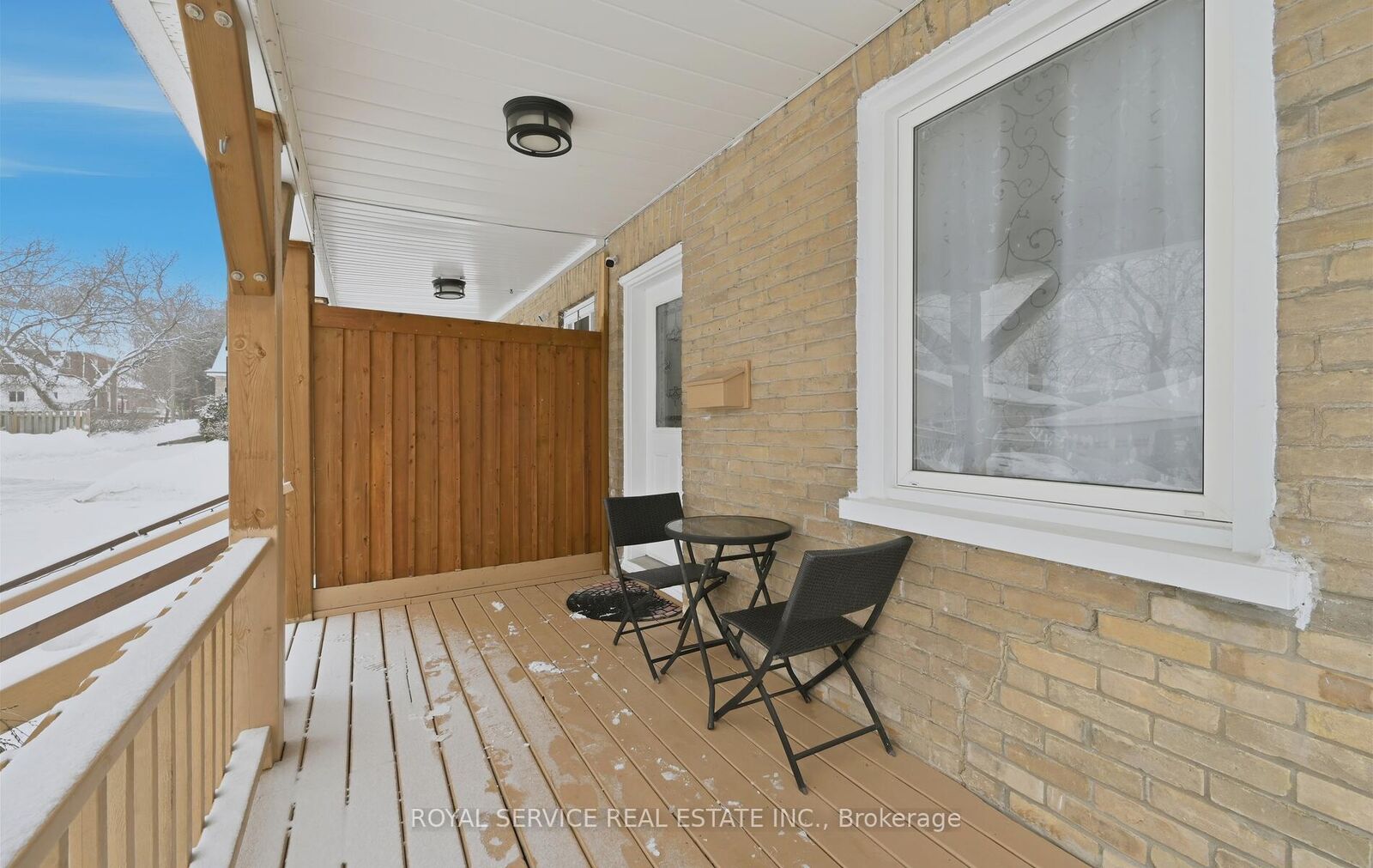 Property Photo:  14 Liberty Place  ON L1C 1W6 