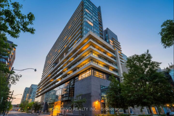 Property Photo:  36 Lisgar Street 1602E  ON M6J 0C7 