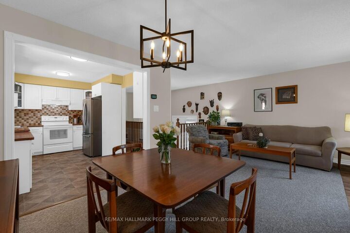 Property Photo:  5 Barwick Drive  ON L4N 6Z7 