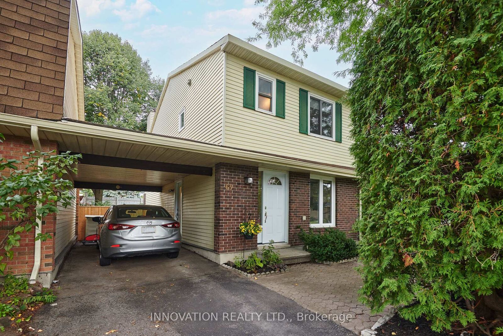 Property Photo: 65 Bartley Crescent ON K2J 1R9