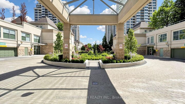 Property Photo:  17 Barberry Place Uph08  ON M2K 3E2 