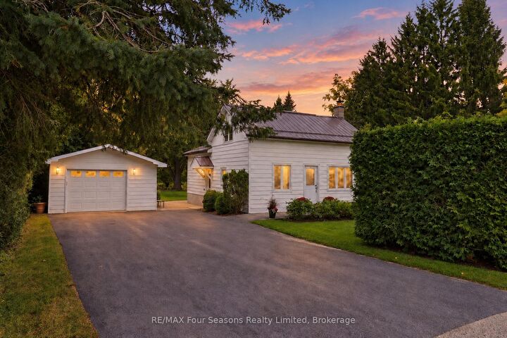 Property Photo:  12 Lavender Hill Road  ON L0M 1G0 