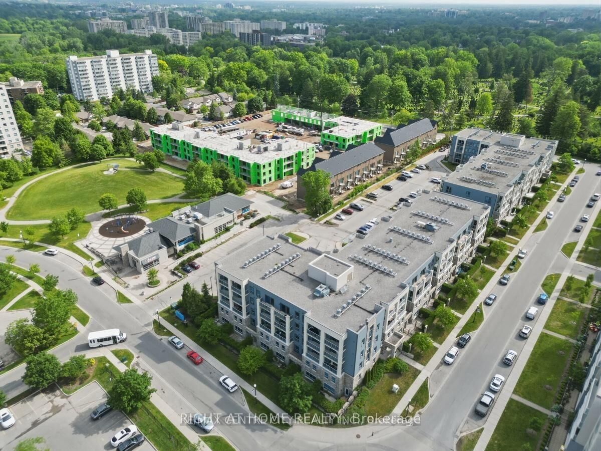 Property Photo:  340 Sugarcreek Trail 202  ON N6H 0G4 