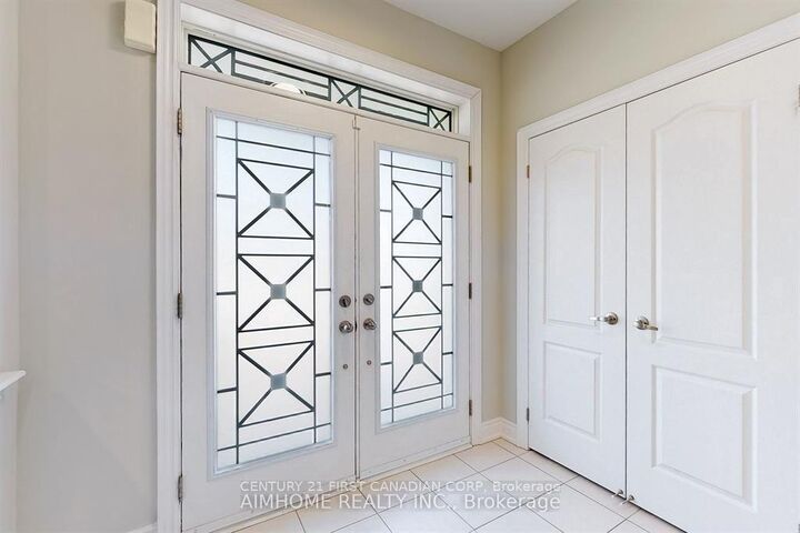 Property Photo: 291 William Forster Road ON L6B 0T7