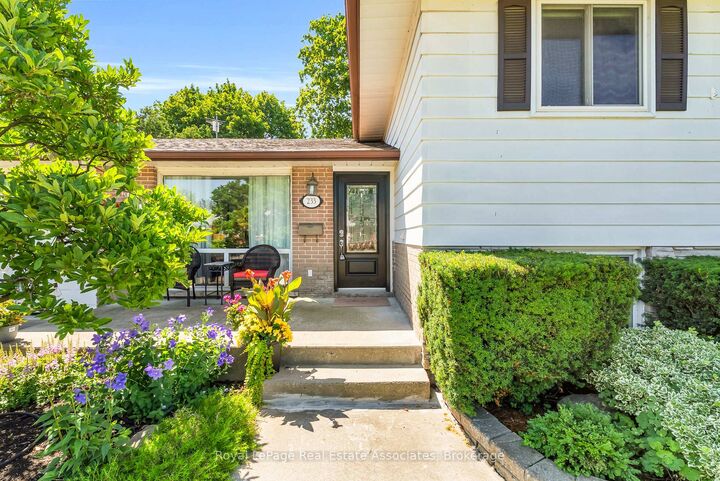 Property Photo:  233 Elmore Drive  ON L7J 1T8 
