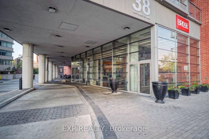 Property Photo: 38 Joe Shuster Way 2208 ON M6K 0A5