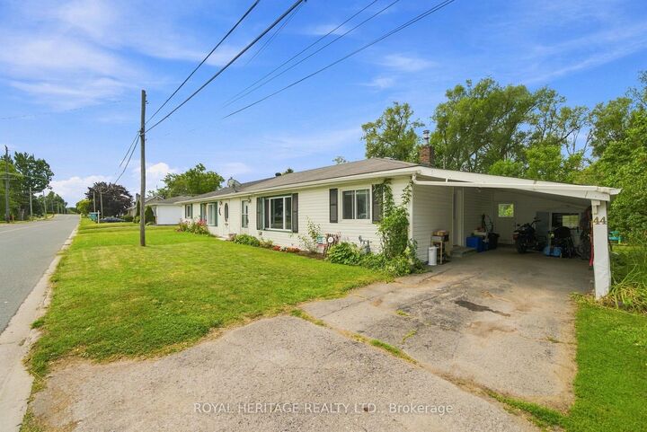 Property Photo:  44 Division Street  ON K0K 1S0 