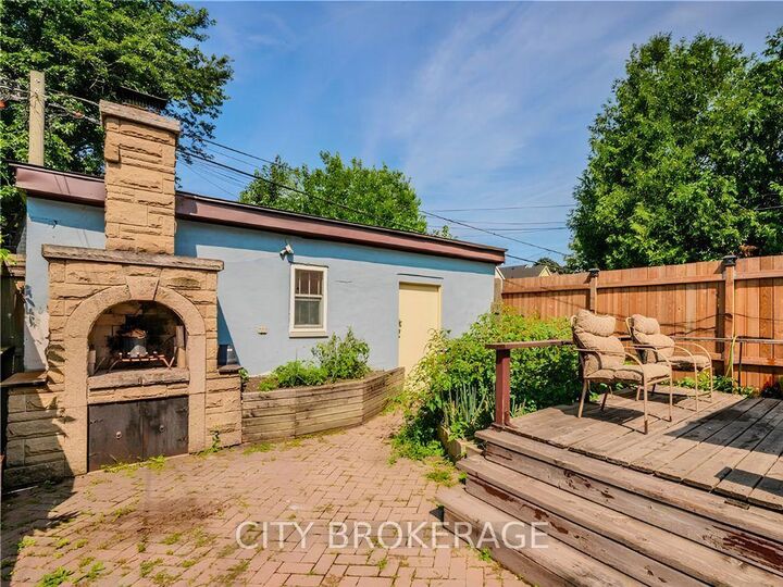 Property Photo: 31 Kinrade Avenue ON L8L 6L5