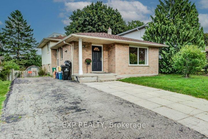 Property Photo:  143 Sunrise Place  ON N2B 3S8 