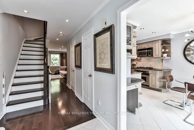 Property Photo: 91 Confederation Way ON L3T 5R4
