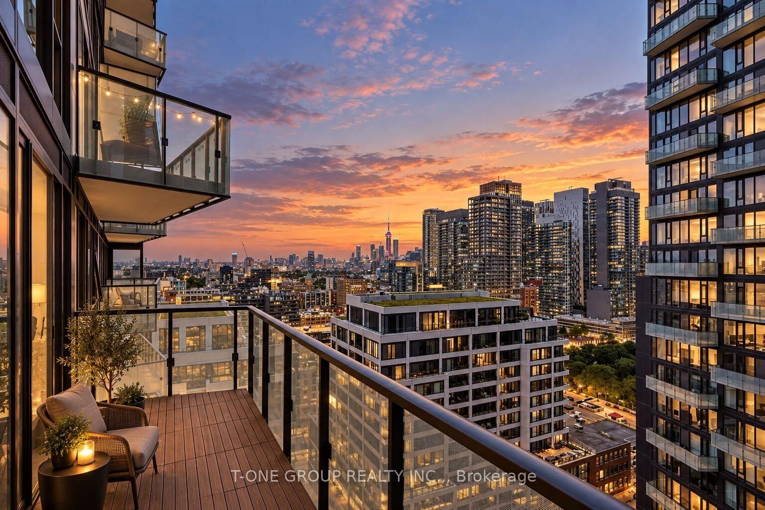 Property Photo:  470 Front Street W 1708  ON M5V 0V6 