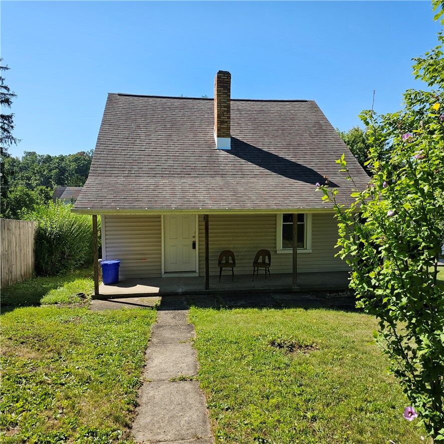 Property Photo:  2412 26th Street  PA 15010 