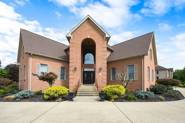 Property Photo:  4010 Muirfield Drive  PA 15142 
