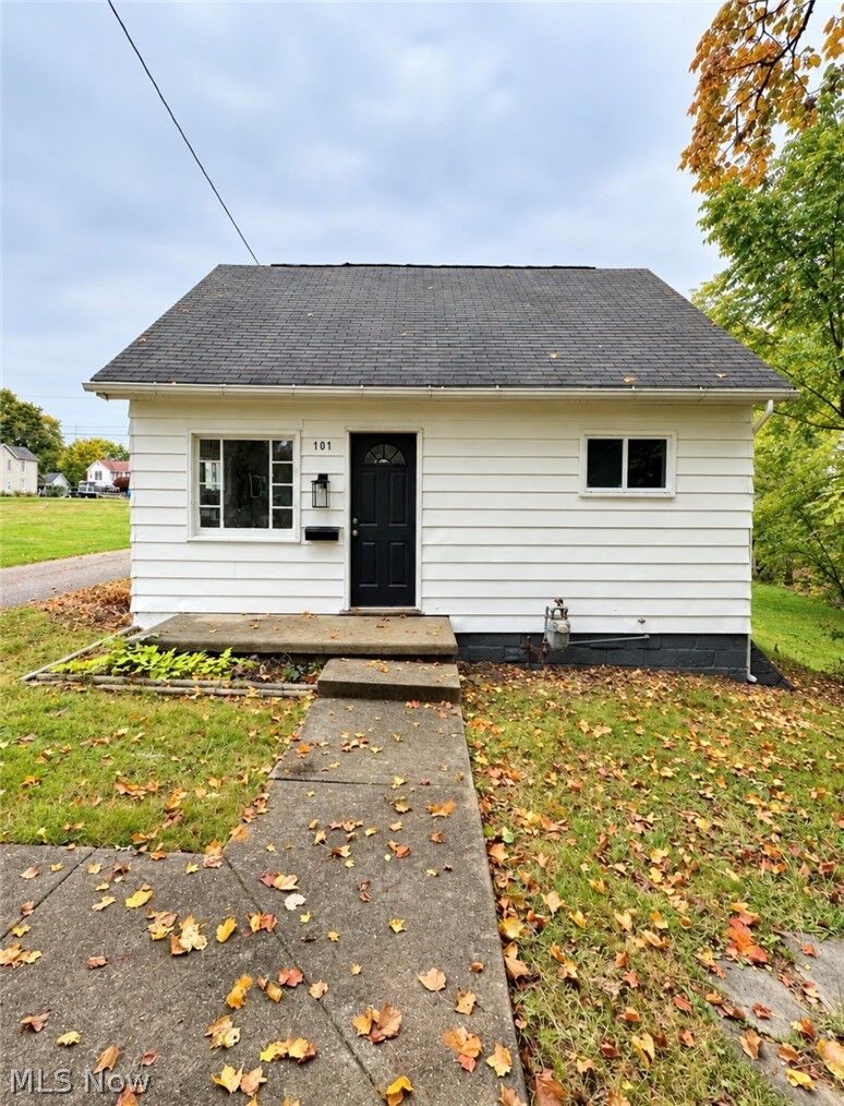 Property Photo: 101 N 9th Street OH 43723