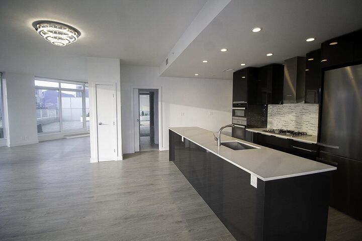 Property Photo:  1238 Howe Street 4104  BC V6Z 0E3 
