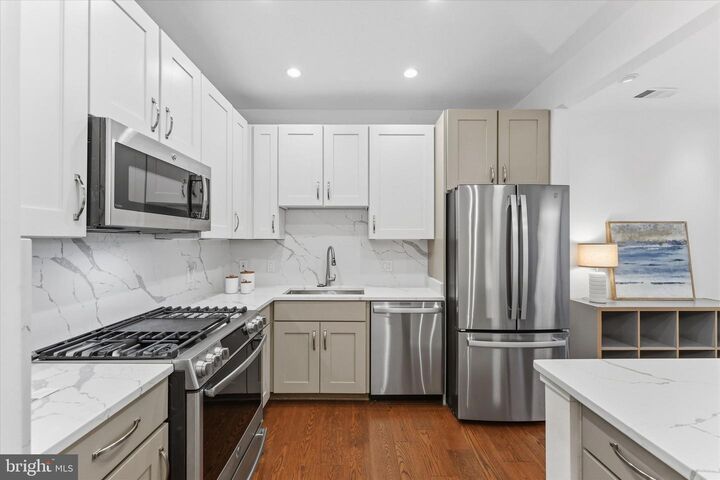 Property Photo: 2200 N Westmoreland Street 232 VA 22213