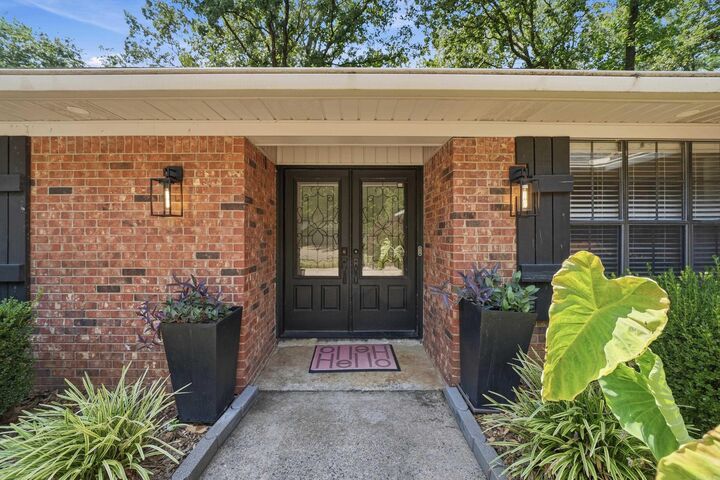 Property Photo: 7 Woodbridge Drive AR 72034